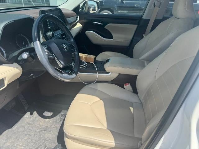 2021 Toyota Highlander XLE AWD (Natl)