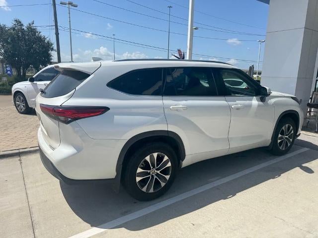 2021 Toyota Highlander XLE AWD (Natl)