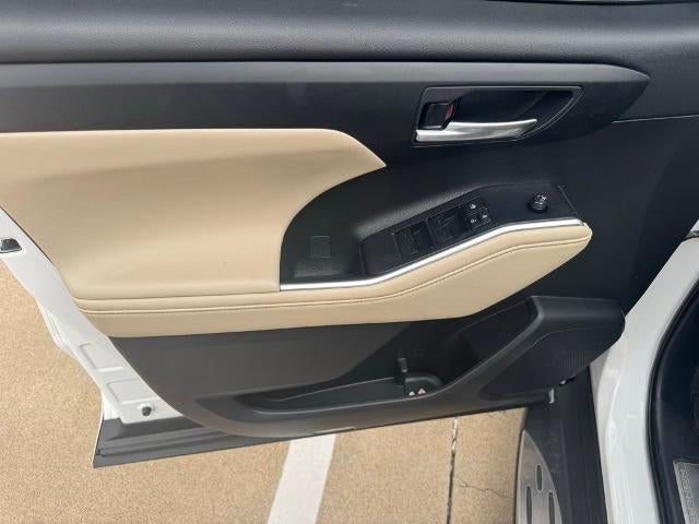 2023 Toyota Highlander XLE FWD (Natl)