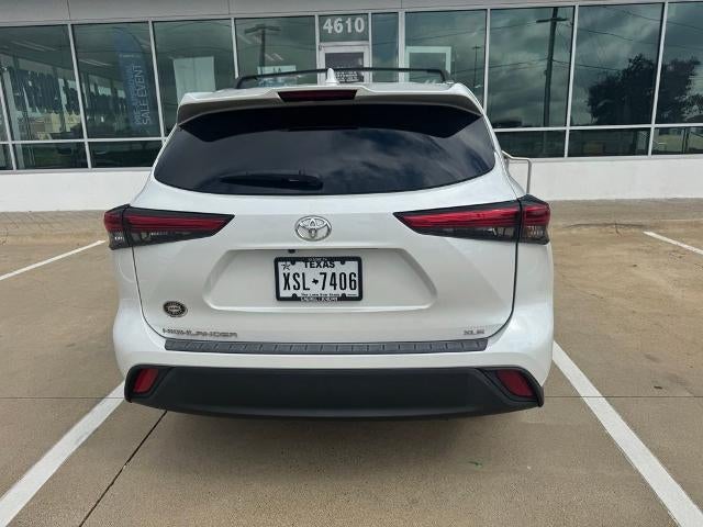 2023 Toyota Highlander XLE FWD (Natl)