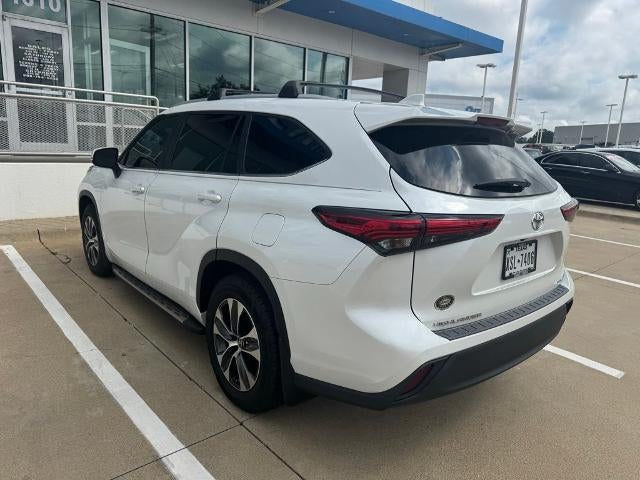 2023 Toyota Highlander XLE FWD (Natl)