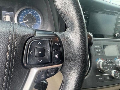 2020 Toyota Sienna XLE Premium FWD 8-Passenger (Natl)