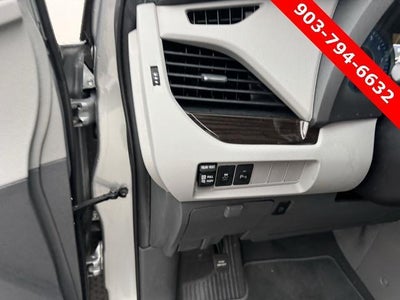 2020 Toyota Sienna XLE FWD 8-Passenger (Natl)