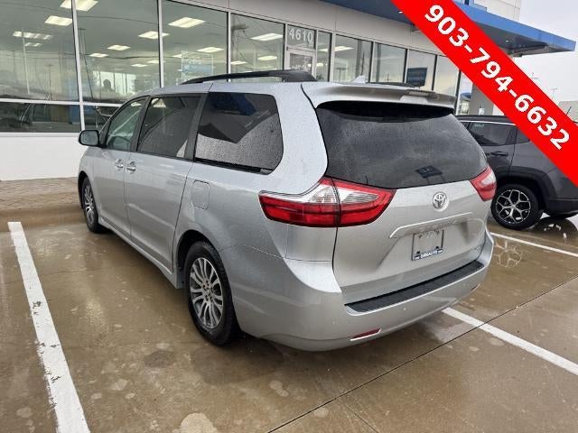 2020 Toyota Sienna XLE FWD 8-Passenger (Natl)