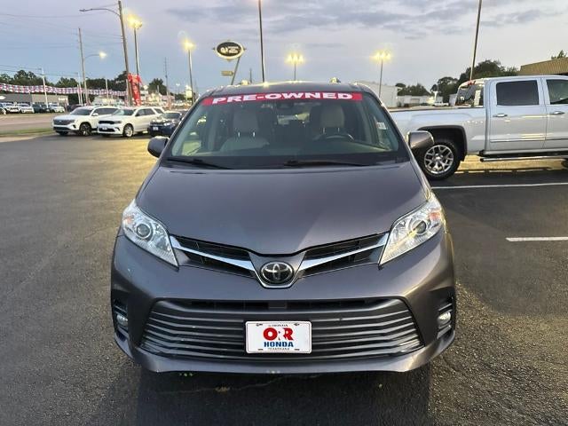 2019 Toyota Sienna XLE FWD 8-Passenger (Natl)