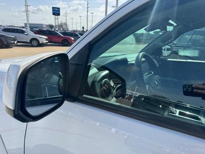 2021 Toyota Tacoma 2WD 2WD SR Double Cab 5' Bed I4 AT (GS)