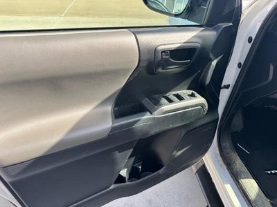 2021 Toyota Tacoma 2WD 2WD SR Double Cab 5' Bed I4 AT (GS)