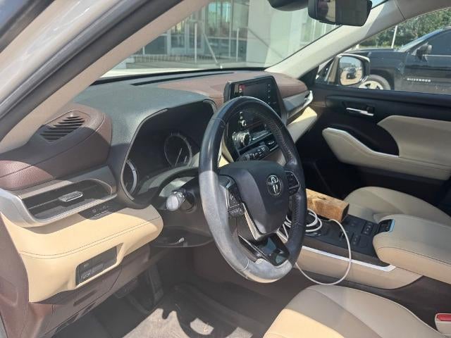 2023 BMW X7 xDrive40i Sports Activity Vehicle