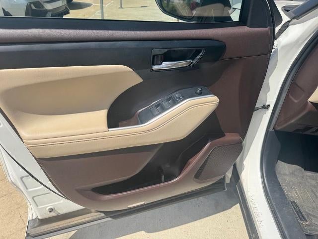 2023 BMW X7 xDrive40i Sports Activity Vehicle