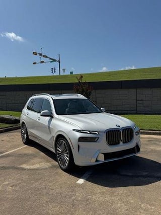 2023 BMW X7 xDrive40i Sports Activity Vehicle