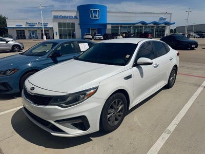 2020 Kia Optima LX Auto