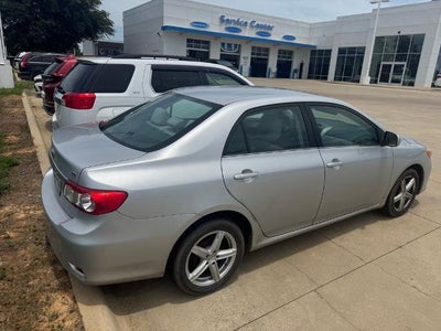 2013 Toyota Corolla 4dr Sdn Auto LE (Natl)