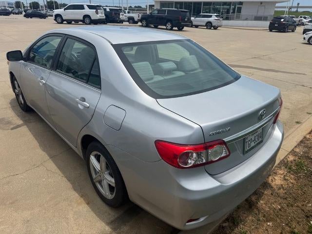 2013 Toyota Corolla 4dr Sdn Auto LE (Natl)