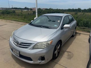 2013 Toyota Corolla 4dr Sdn Auto LE (Natl)