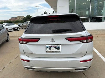 2024 Mitsubishi Outlander SE FWD