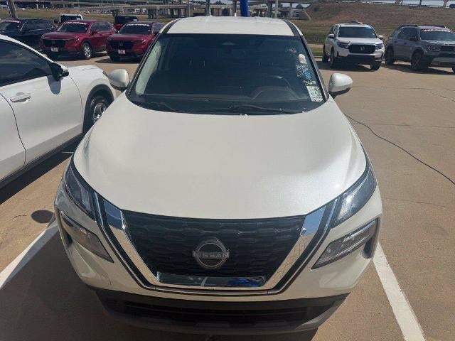 2022 Nissan Rogue FWD SV