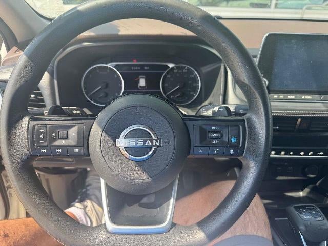 2022 Nissan Rogue FWD SV