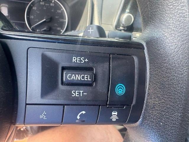 2022 Nissan Rogue FWD SV