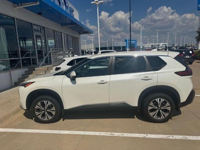 2022 Nissan Rogue FWD SV