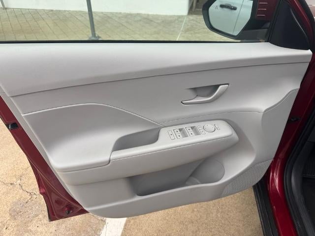 2024 Hyundai KONA SEL FWD