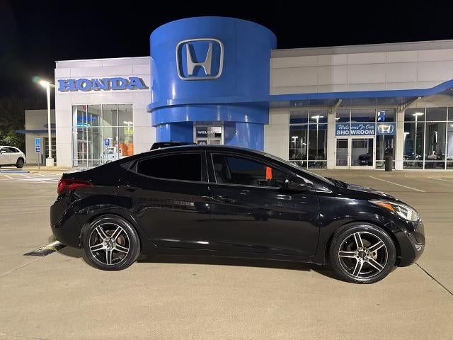 2016 Hyundai ELANTRA 4dr Sdn Auto SE