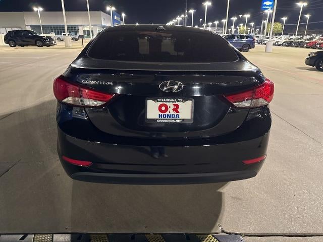 2016 Hyundai ELANTRA 4dr Sdn Auto SE