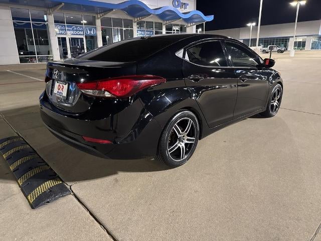 2016 Hyundai ELANTRA 4dr Sdn Auto SE