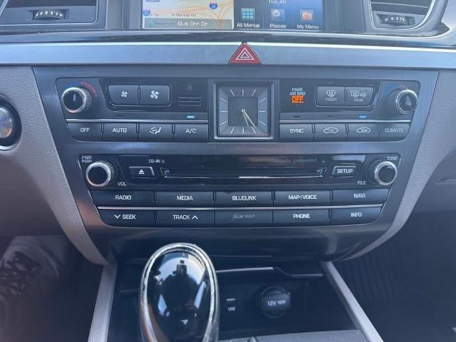 2015 Hyundai GENESIS 4dr Sdn V6 3.8L RWD