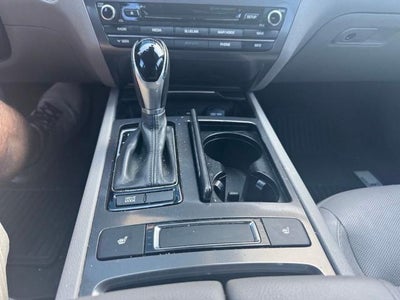 2015 Hyundai GENESIS 4dr Sdn V6 3.8L RWD
