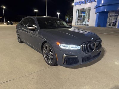 2022 BMW M760i xDrive Sedan
