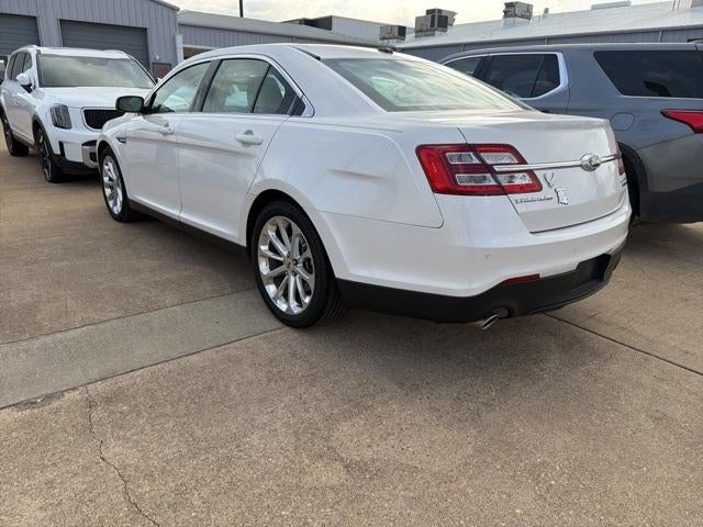 2017 Ford Taurus Limited FWD