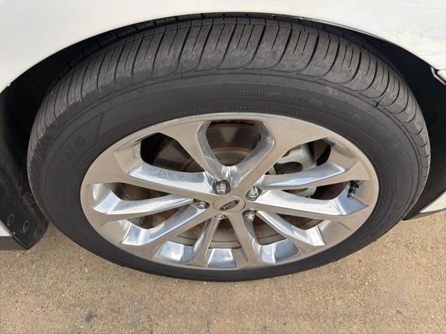 2017 Ford Taurus Limited FWD