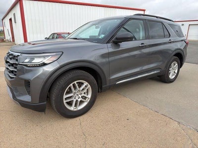 2025 Ford Explorer Active 4WD