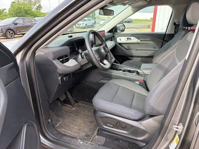 2025 Ford Explorer Active 4WD