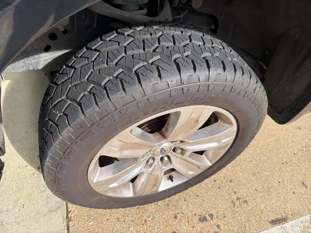 2015 Ford F-150 2WD SuperCrew 5-1/2 Ft Box Platinum