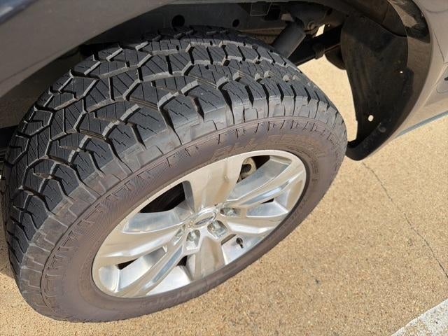 2015 Ford F-150 2WD SuperCrew 5-1/2 Ft Box Platinum