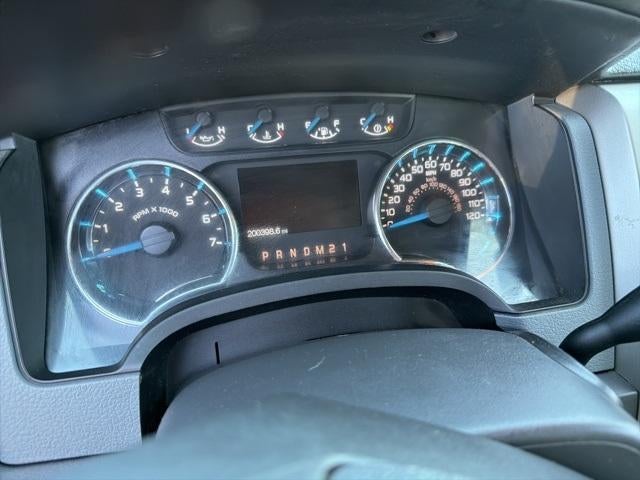 2014 Ford F-150 2WD SuperCrew 5-1/2 Ft Box XLT