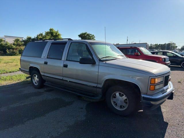 1999 GMC Suburban SLT
