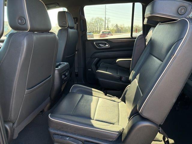 2023 Chevrolet Suburban 4WD Premier