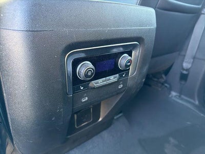 2023 Chevrolet Suburban 4WD Premier