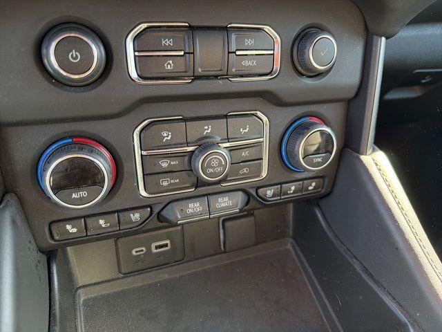 2023 Chevrolet Suburban 4WD Premier