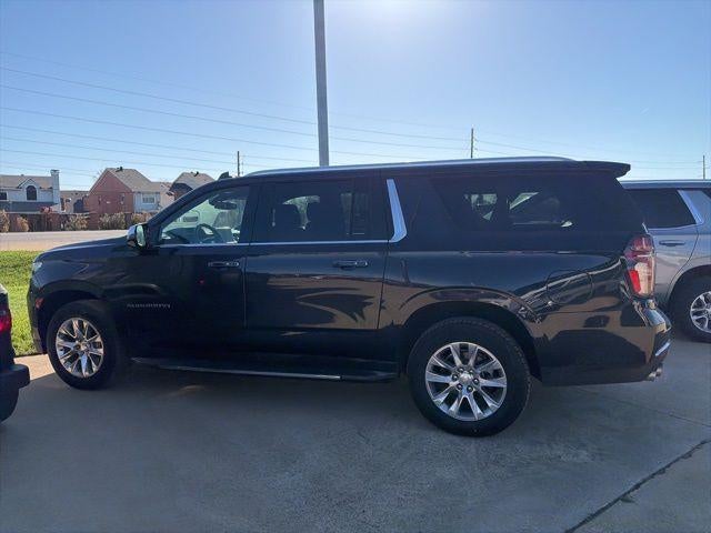 2023 Chevrolet Suburban 4WD Premier