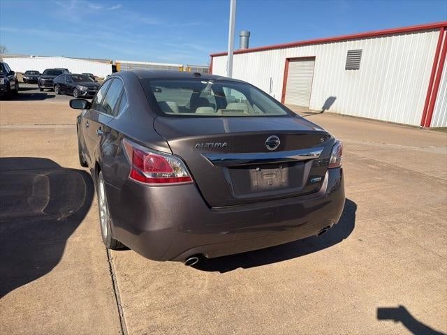 2014 Nissan Altima 4dr Sdn I4 2.5 S