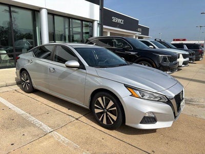 2021 Nissan Altima 2.5 SV Sedan