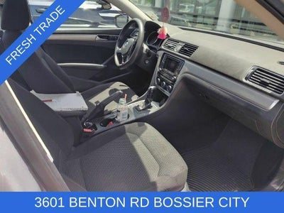 2016 Volkswagen Passat 4dr Sdn 1.8T Auto S PZEV