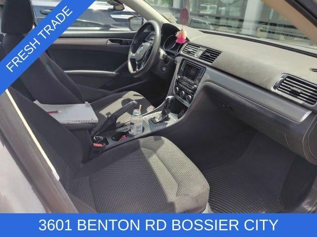 2016 Volkswagen Passat 4dr Sdn 1.8T Auto S PZEV