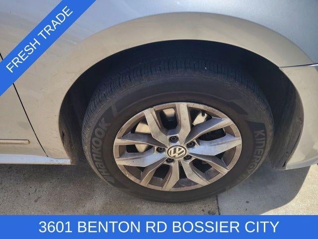2016 Volkswagen Passat 4dr Sdn 1.8T Auto S PZEV