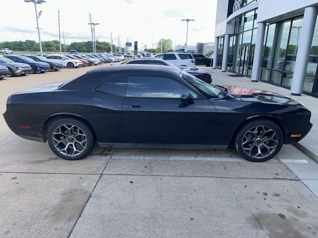 2010 Dodge Challenger 2dr Cpe SE
