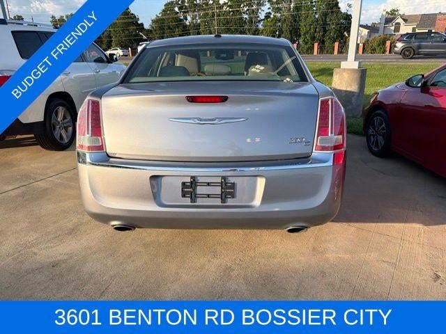 2014 Chrysler 300 4dr Sdn 300C RWD