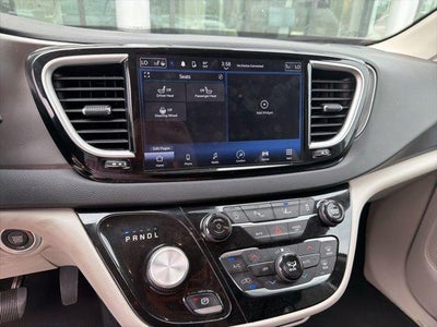 2024 Chrysler Pacifica Touring L FWD